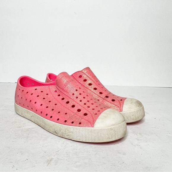 Native Jefferson Pink Glitter Rubber Sneakers Size 2 Girls - Picture 1 of 5
